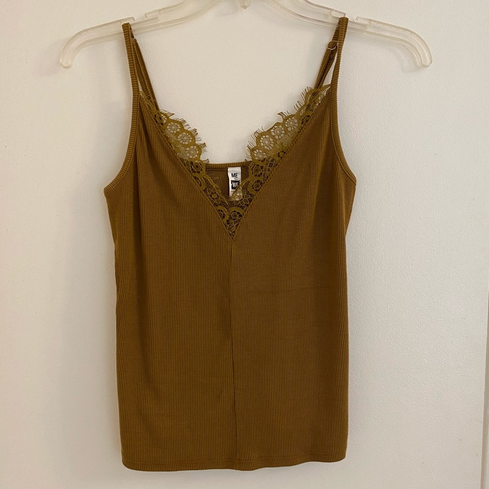 Lace Trim Ribbed Tank - Picture 6 of 9